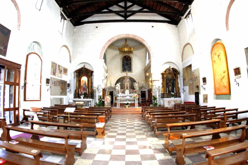 la chiesa di santa maria assunta ad Arquà Petrarca