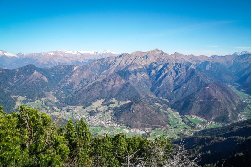 La Valle di ledro  vista dal Monte Corno