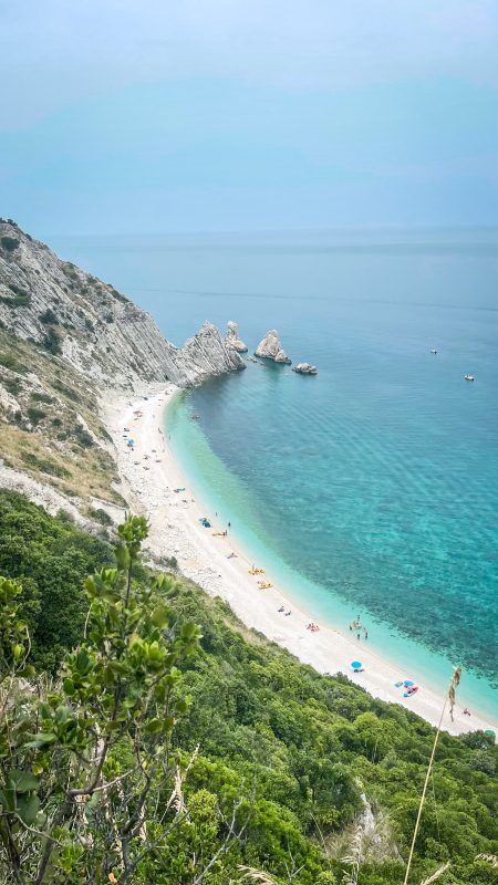 spiaggia delle due sorelle