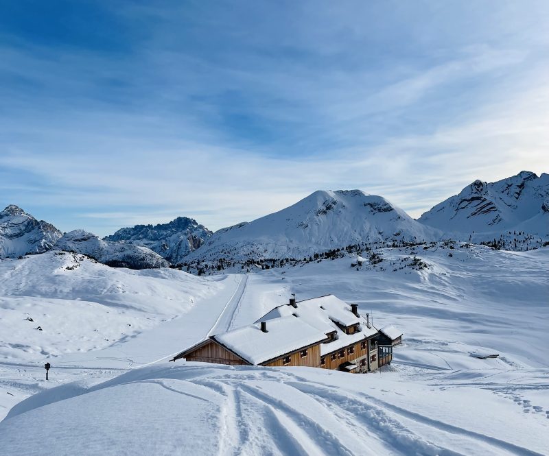 rifugio Sennes 2123 m