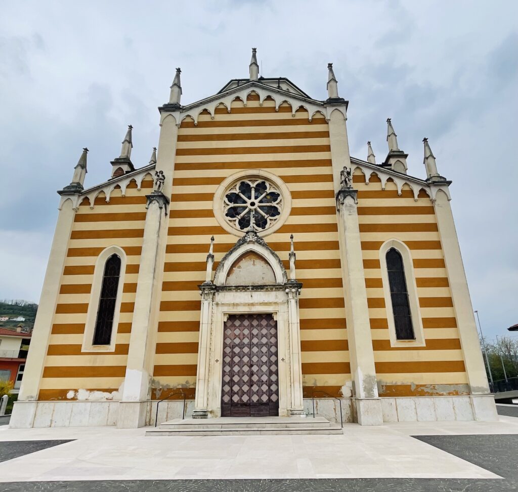 Chiesa di San Bortolo, la partenza della Marcia delle Rose