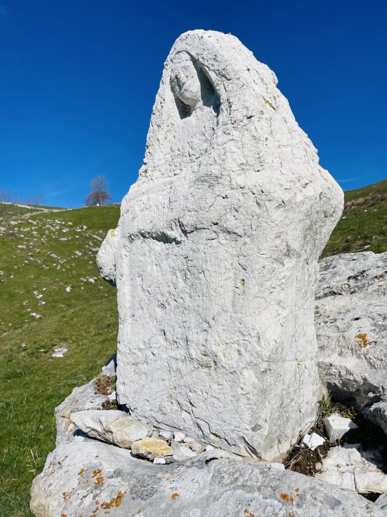 Madonna della Lobbia a Campofontana, la scultura in pietra del 1850