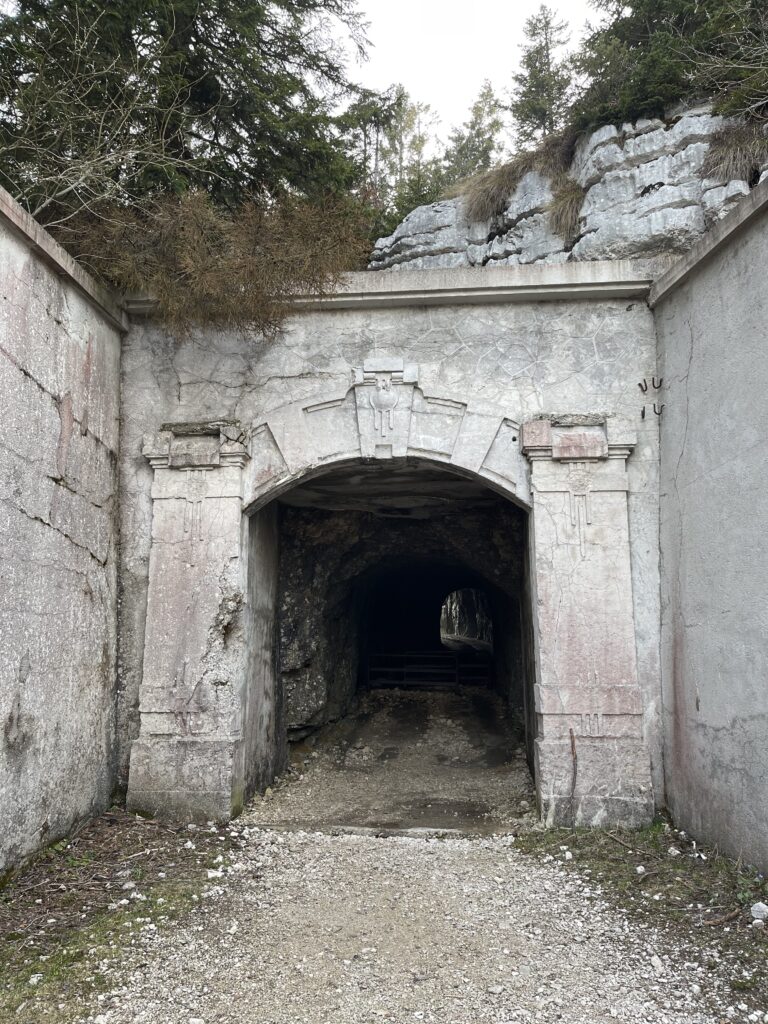 Entrata al Forte Campolongo