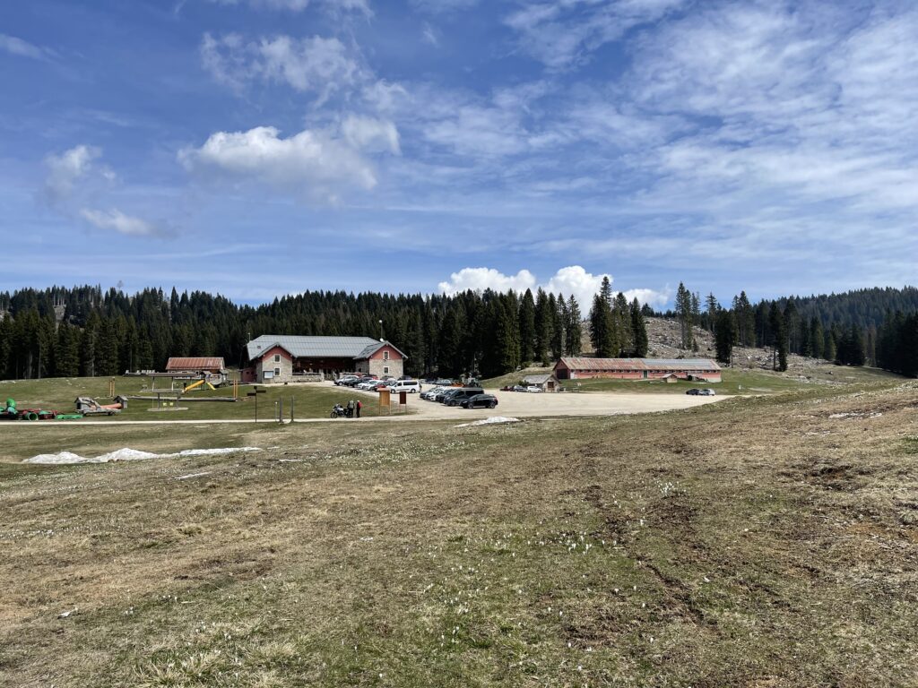 Parcheggio e Rifugio Campolongo