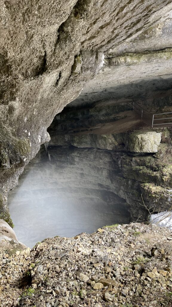 Sieson la caverna naturale dell'altopiano di Asiago