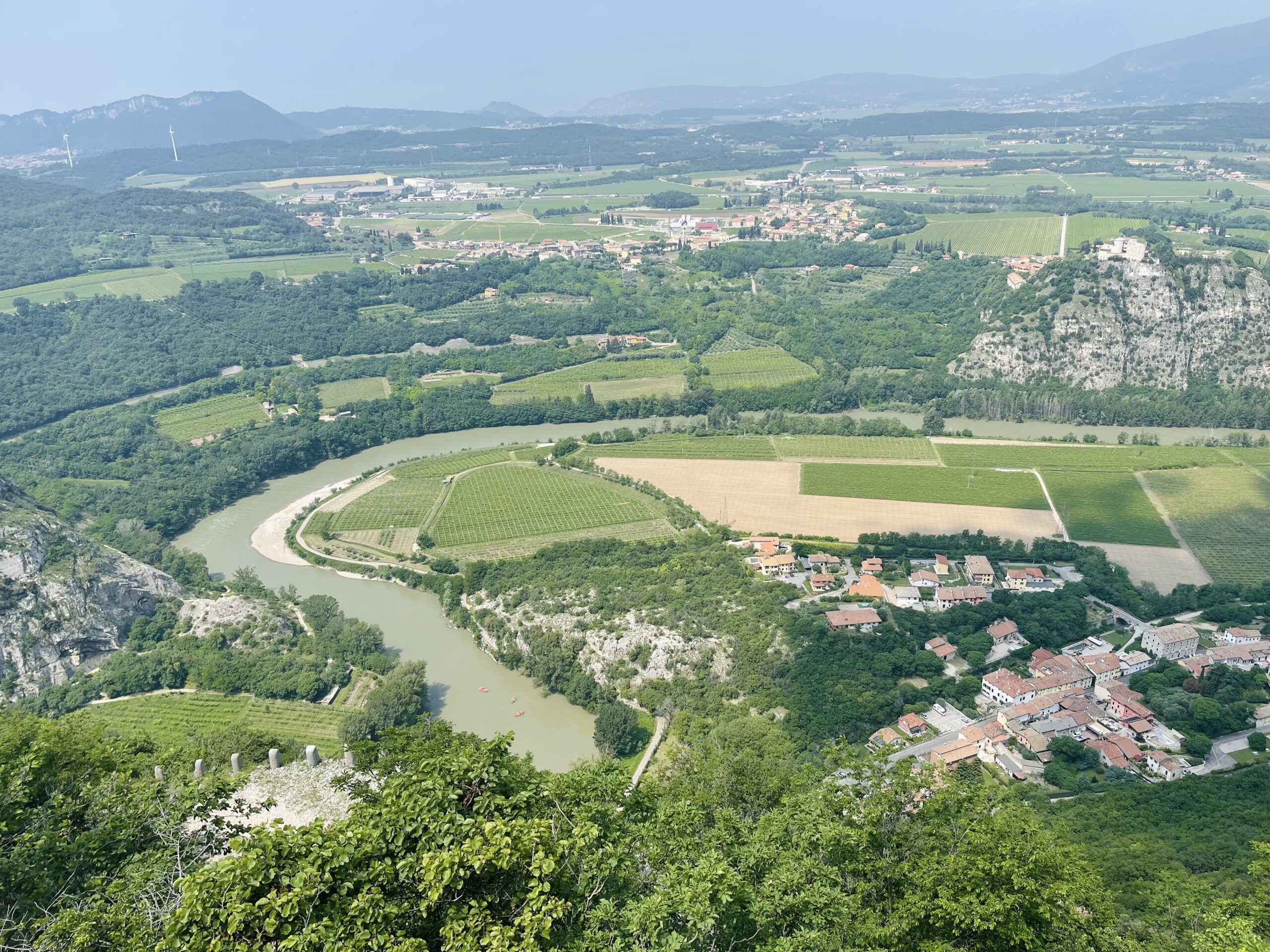 Chiusa di Ceraino: bellissima vista dall'alto, dove l'Adige forma l'ansa