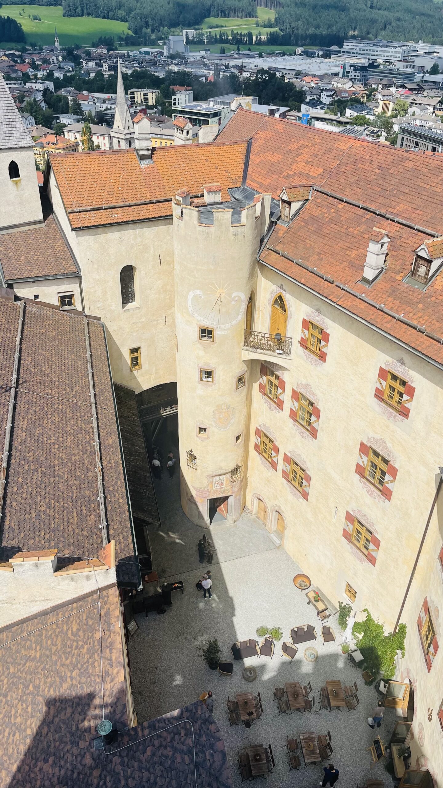 Brunico il Castel-Messner Mountain Museum dalla torre