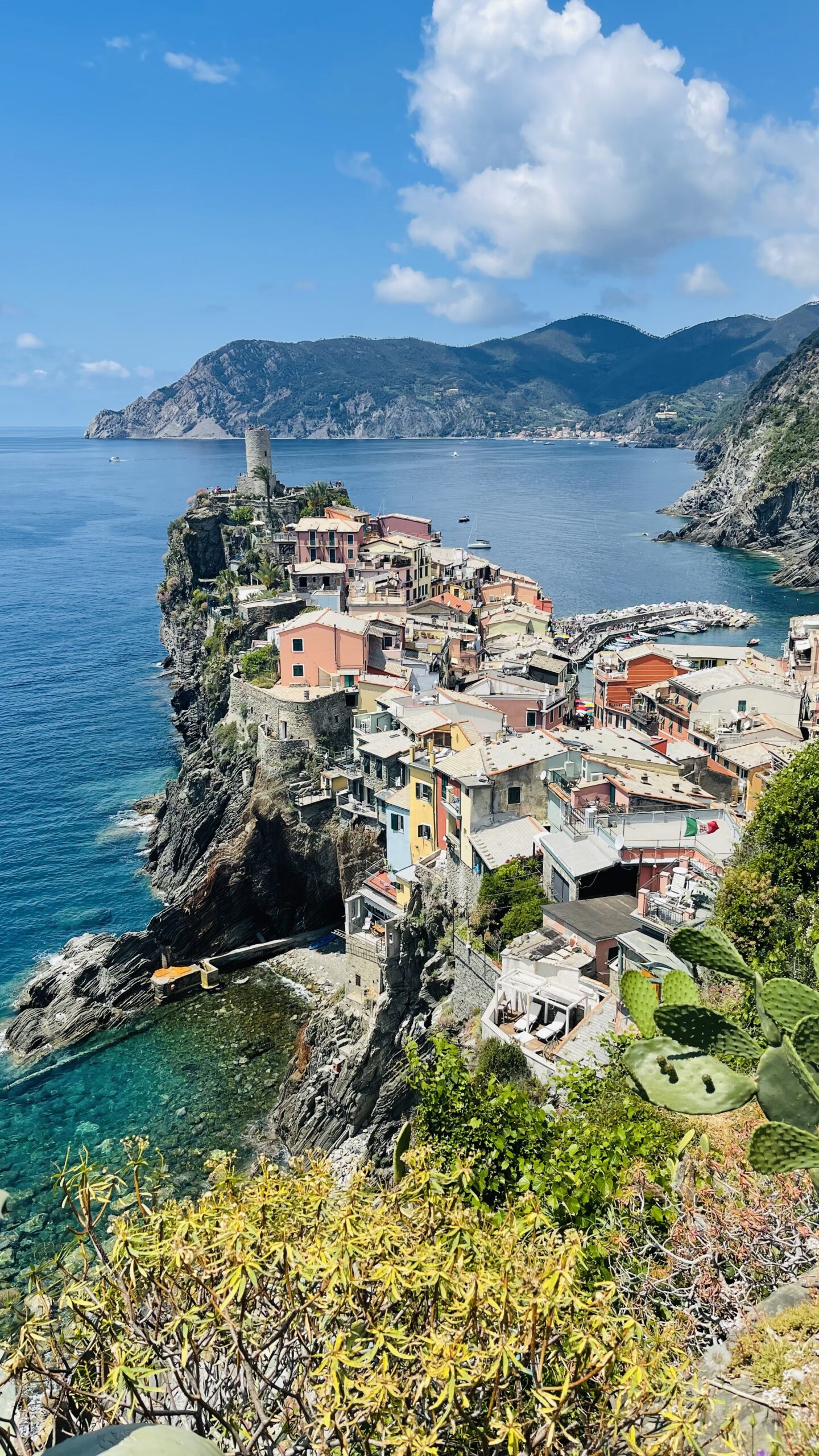 Vernazza, Cinque Terre, vista stupenda su uno dei cinque borghi