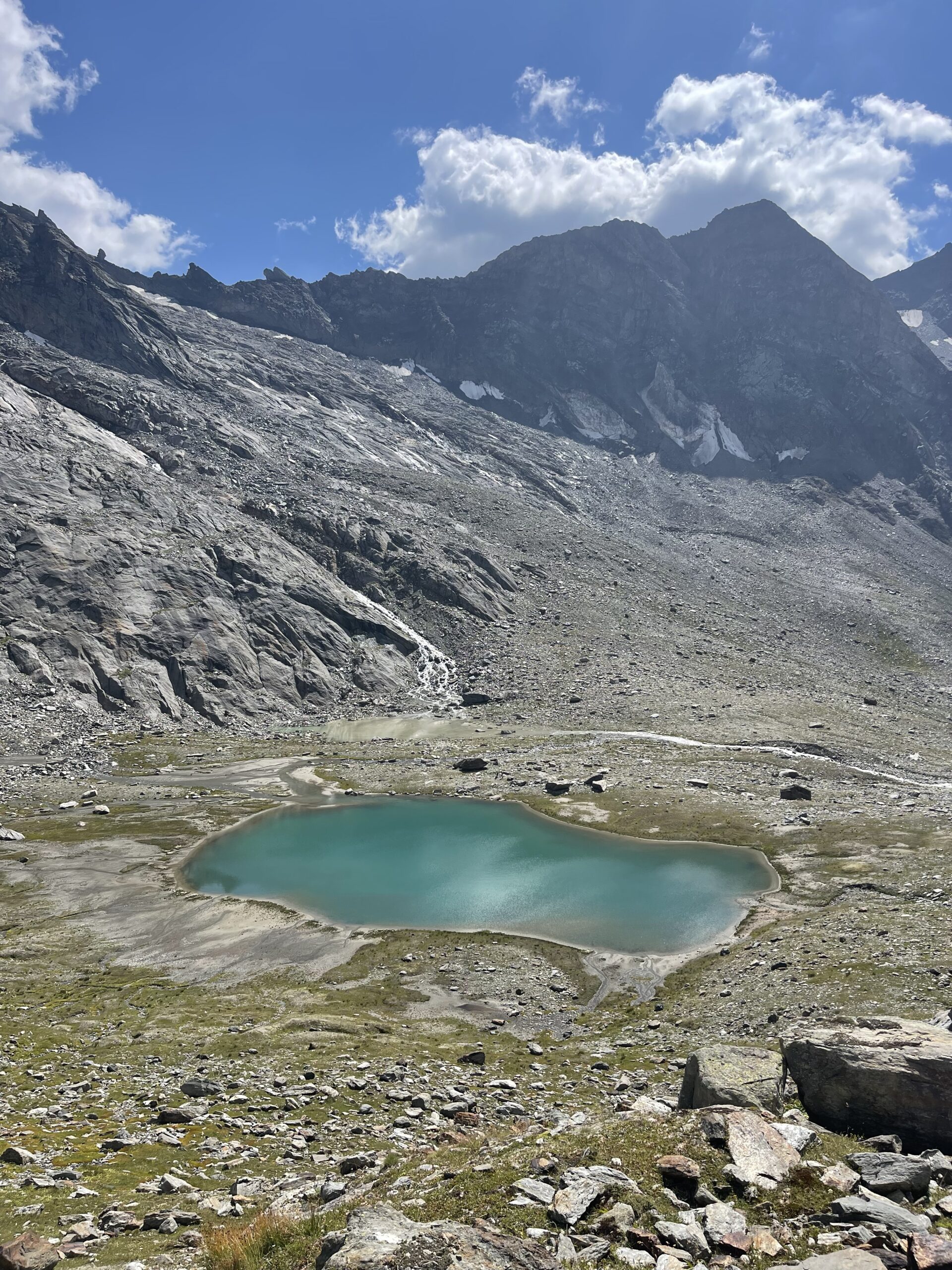 lago sotto al Rifugio Giogo Lungo